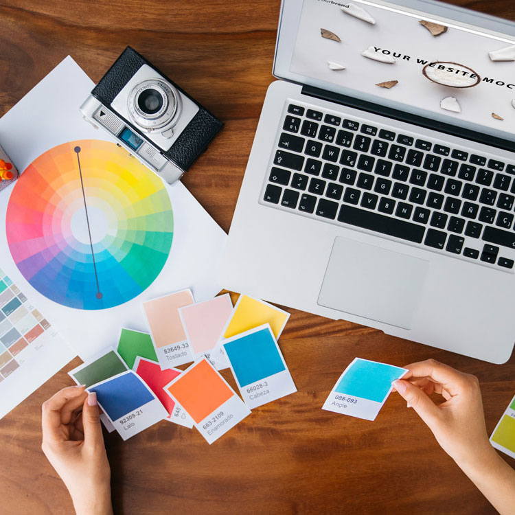 graphic-designer-1x1.jpg